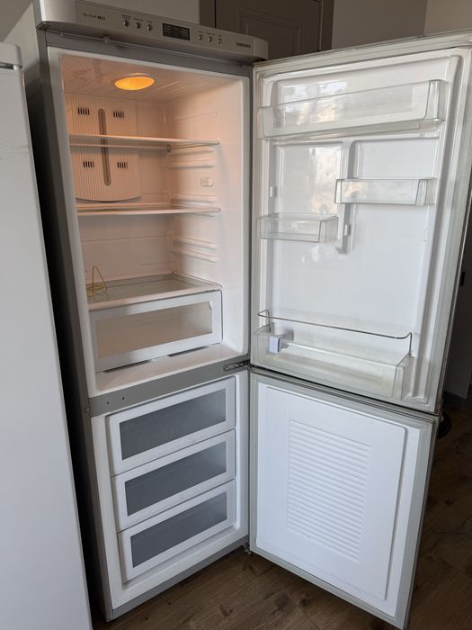 Продается холодильник и морозильник