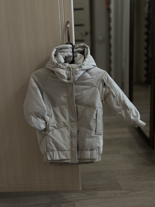 Продам детские куртки
