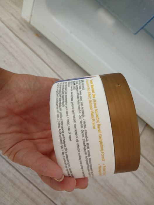 Крем с масло от пъстърва, конски кестен,крем с конопено масло