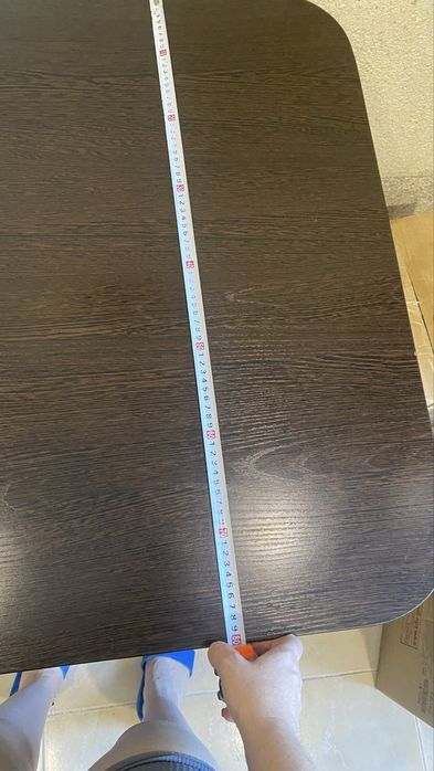 Стол для гостинной