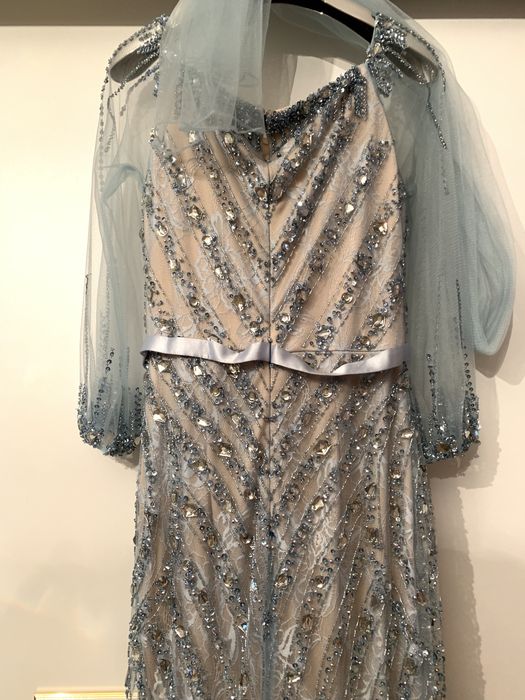 Продам вечерние платья!