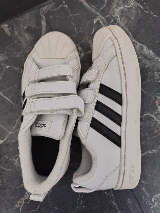 маратонки Adidas