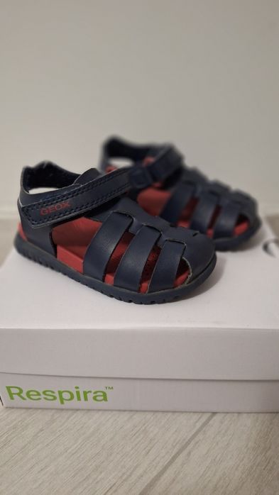 Летни сандали Geox