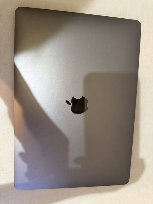 Macbook Air M1 серый 8гб/256гб