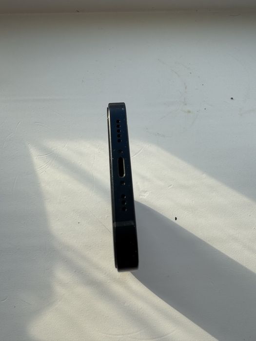 Продам iphone 13 128 gb