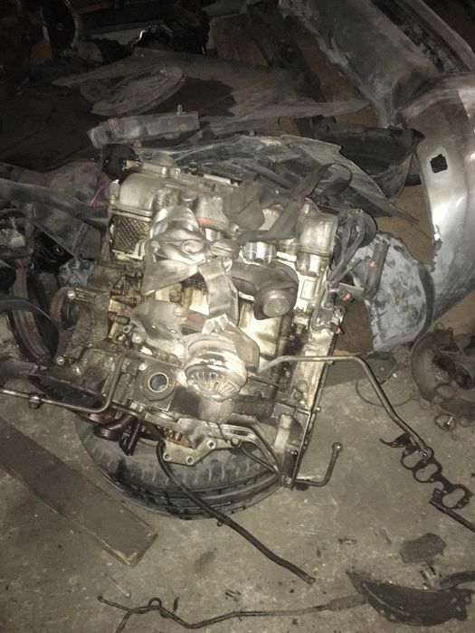 Двигатель на Мерс 112