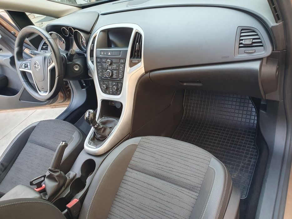 Opel Astra 2015 , 1.6 cdti, euro 6