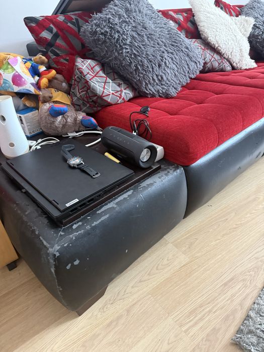 Set Colar Rosu, Masuta, Scaun, Cub de vanzare