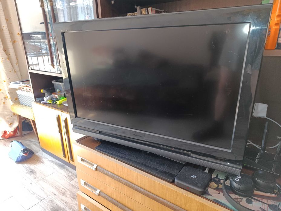 Телевизор Sony Bravia KDL-32V4200 (32", 81 см) + 3x HDMI