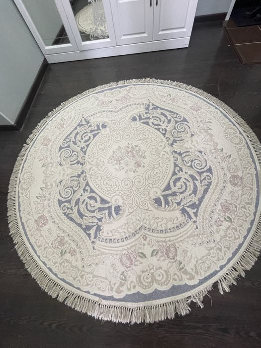 Продам б/у Ковер