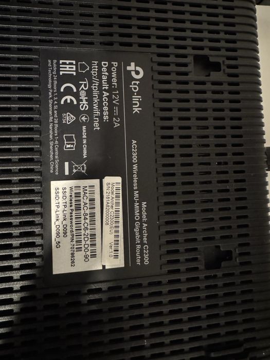 Router Wi-Fi Dual-Band Gigabit AC2300 cu Tech MU-MIMO - performant