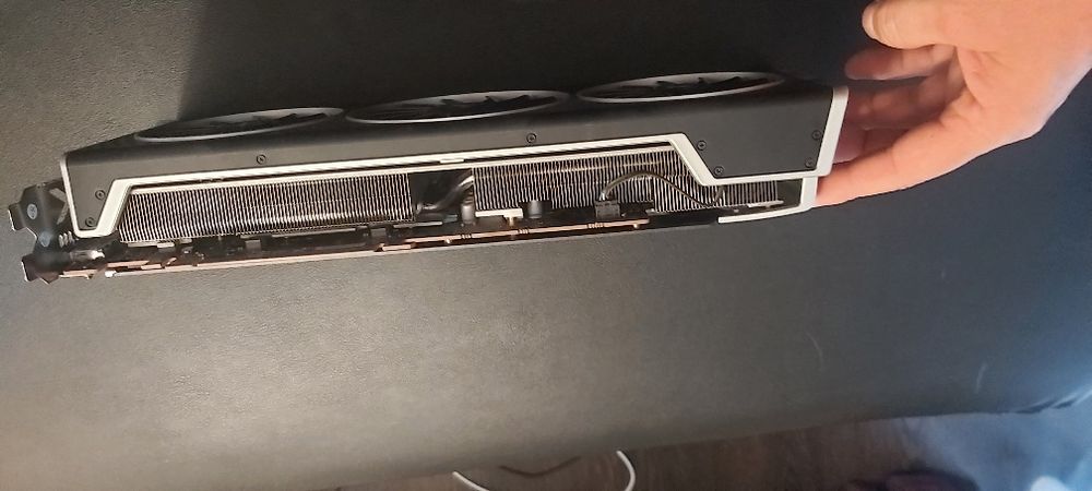 Vand placa video RX 6700 XT 12 gb ram