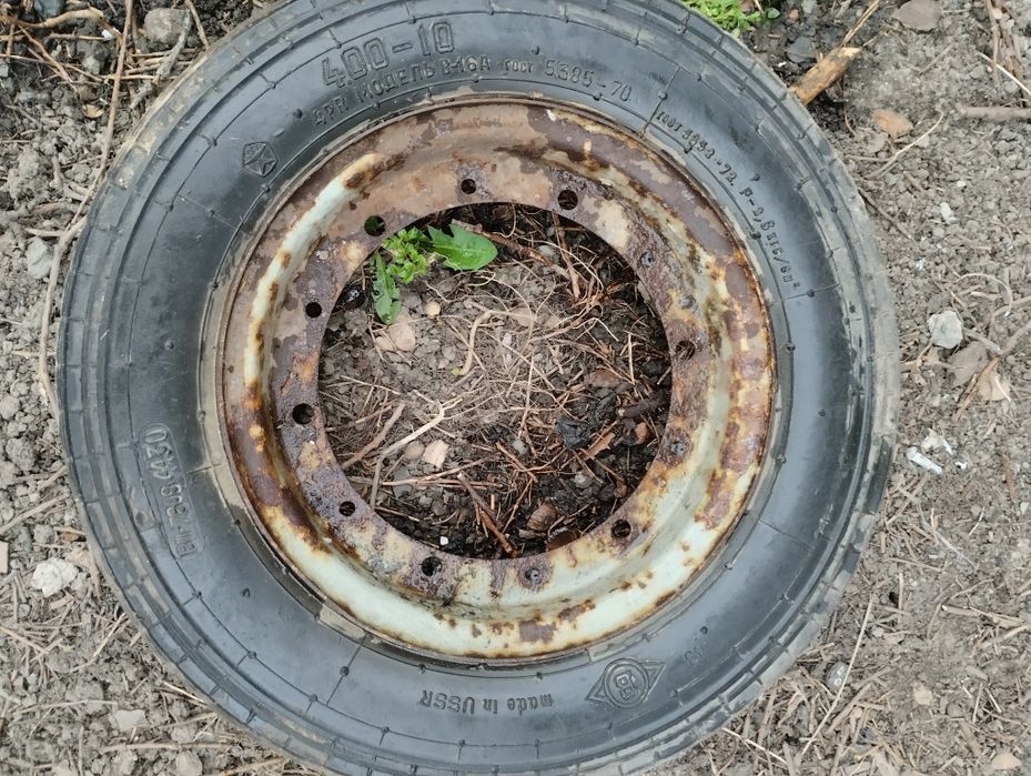 Шина на прицеп б..у.