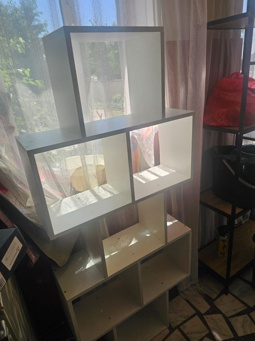 Rafturi de perete ca noi