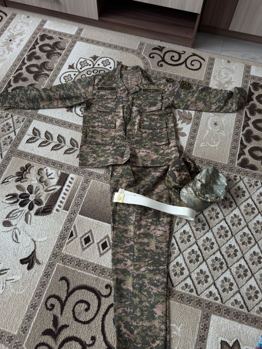 Китель со штанами