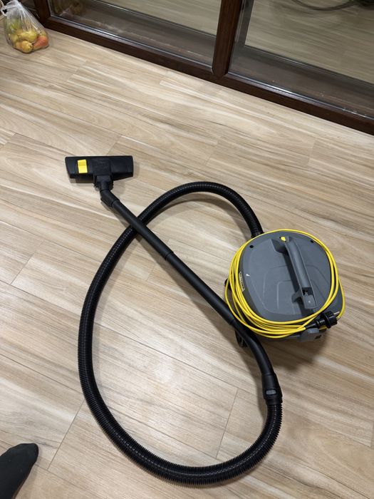 Продам профессиональный пылесос