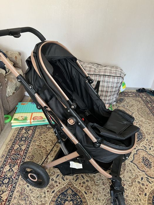Продам коляску 2 в 1