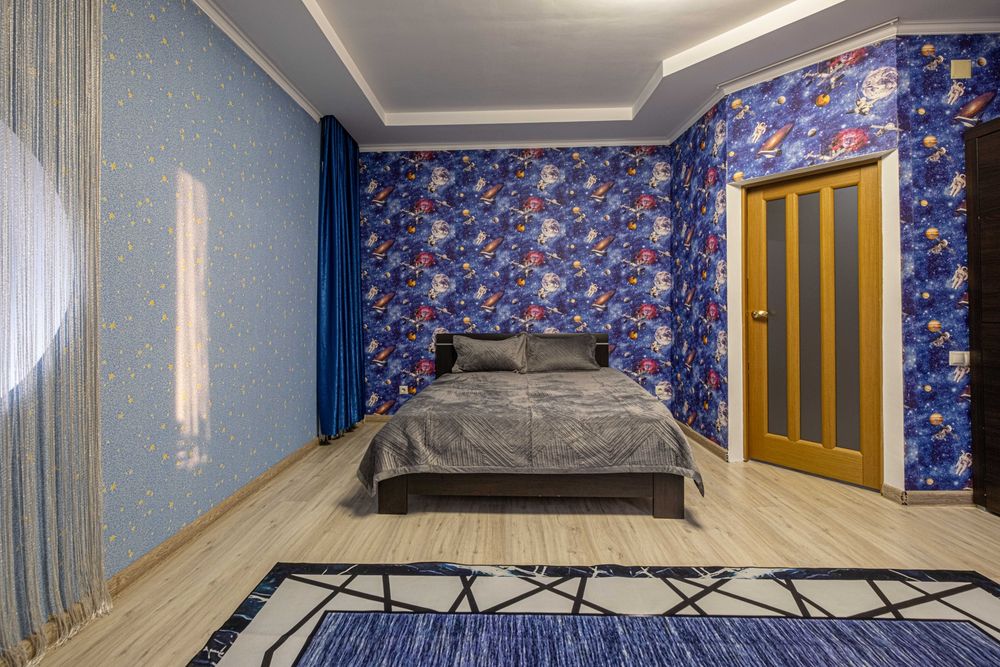 Дом 250 КВ. С бассейном и баней