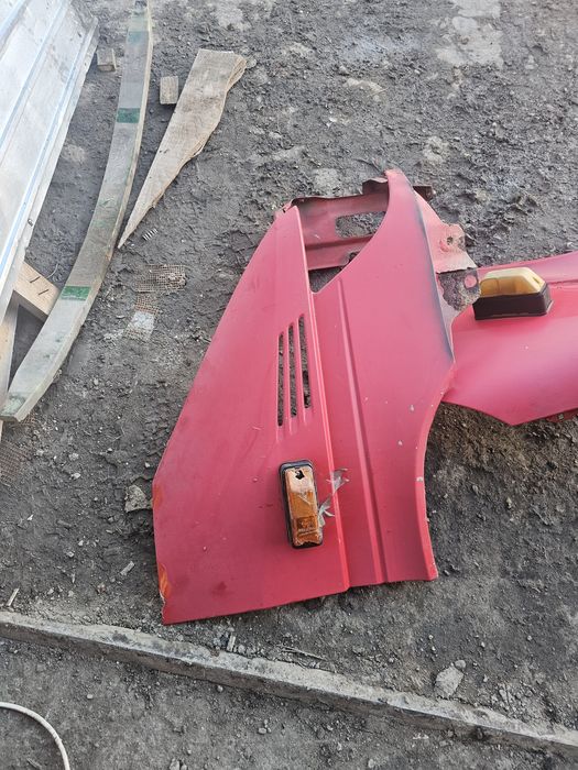 Aripa dreapta stânga  fata  pentru Mercedes Sprinter 1999-2004