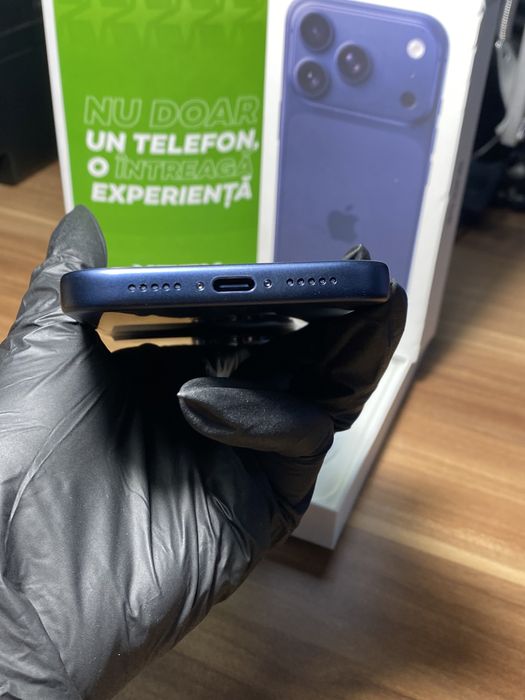 iPhone 17 Pro • 512 GB • Deep Blue