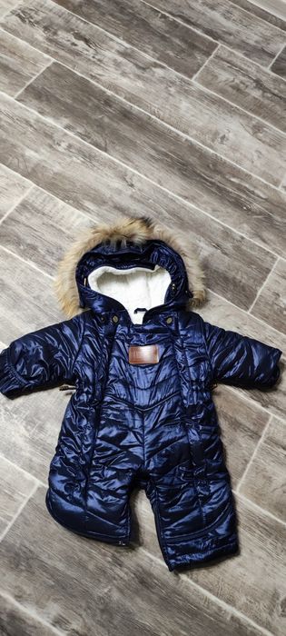 Продам комбинезон-трансформер 2в1 размер 68