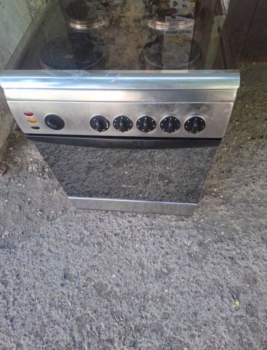 Продам электроплиту Ardo