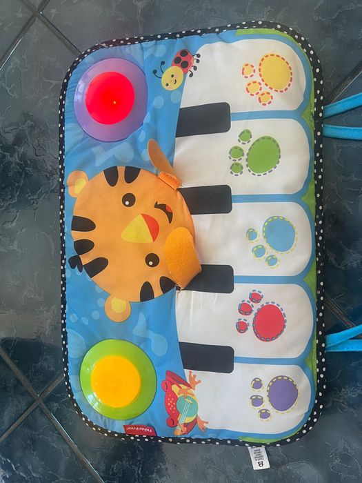 Пиано за крачета Fisher price