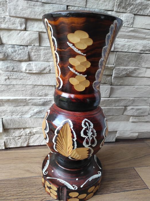 Vază nouă și decorațiune