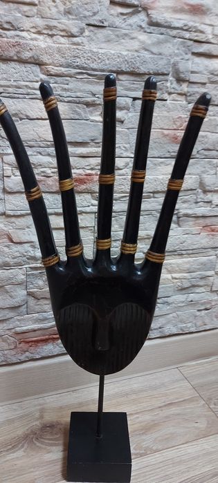 Маска деревянная для интерьера