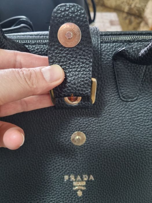 Genți dama in stare foarte bună,una noua