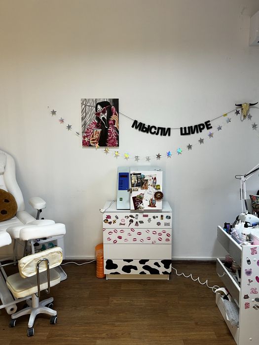 Сдаю столик в кабинете