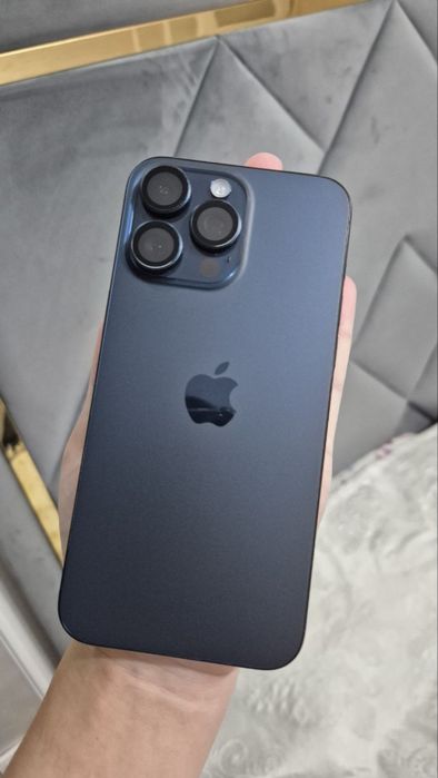 Айфон 15 про мах