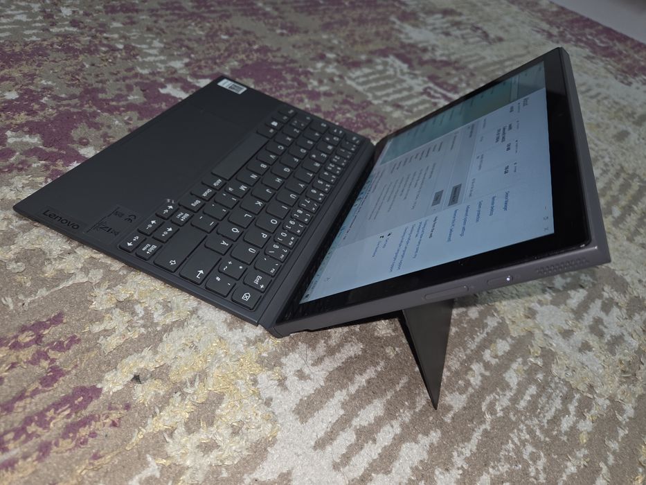 Продам планшет-ноутбук Lenovo IdeaPad Duet 3