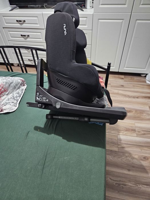 scaun auto 360 Nuna