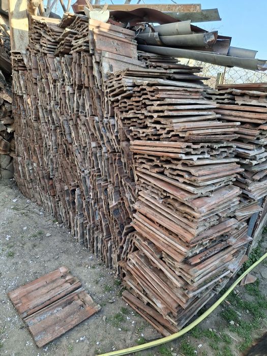 vand tigla pentru acoperis