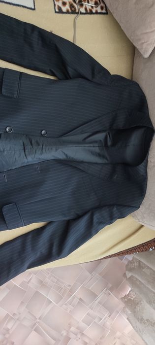 Продам костюм школьный детский