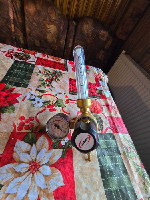 Манометъри за аргон азот и въглерод