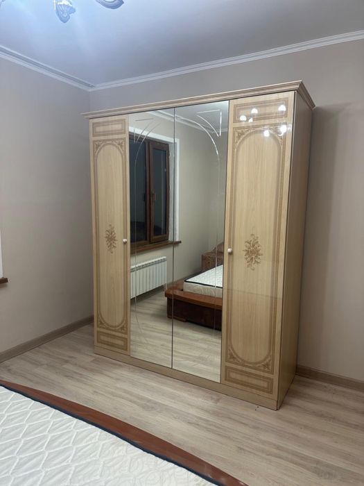 Продам спальный гарнитур