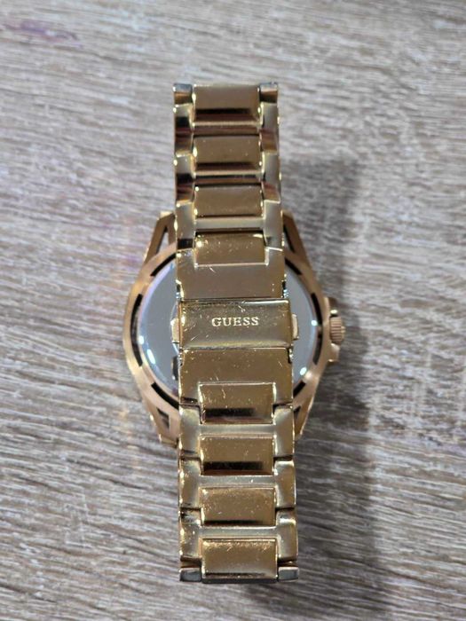 Дамски часовник Guess