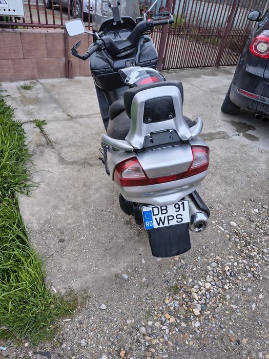 Suzuki burgman 400