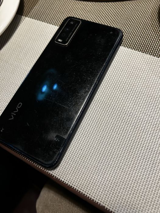 Телефон Vivo Y12s