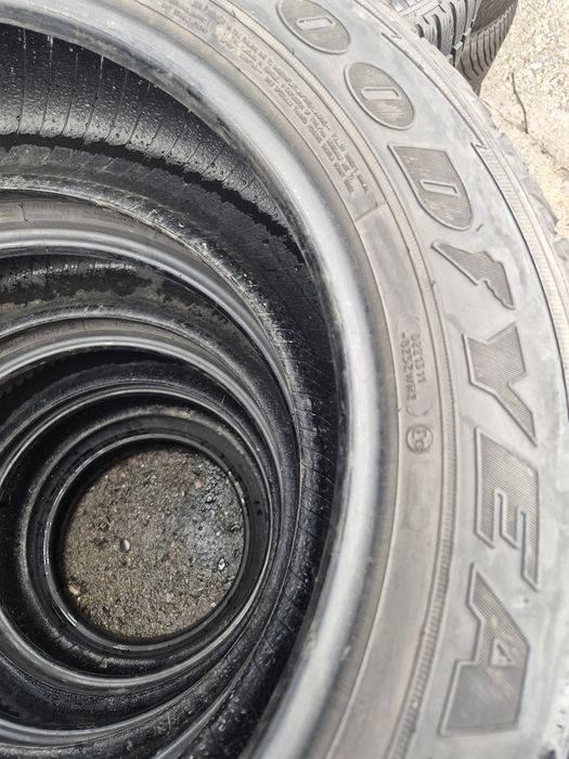 255 60 20 Anvelope All Terrain  Goodyear Dot 44.22