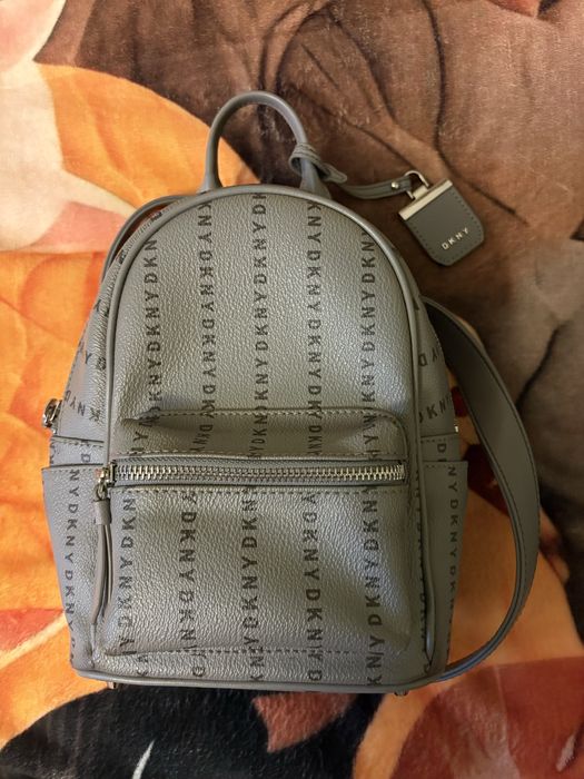rucsac mic de piele  DKNY