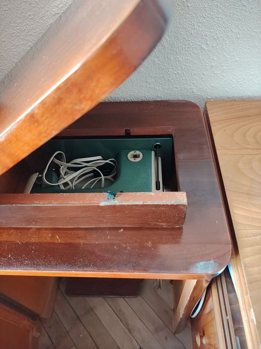 Vând mașină de cusut Ileana