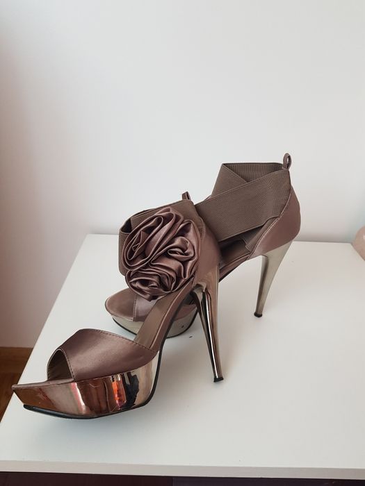 Sandale damă       .