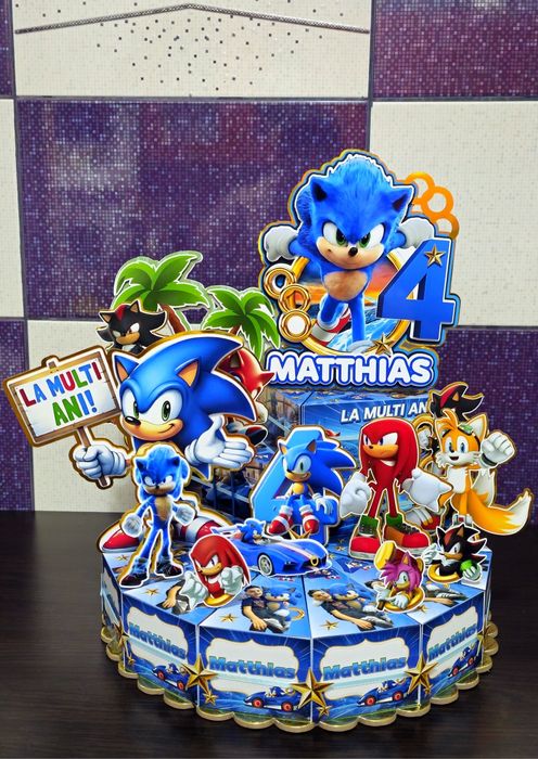 Tort din dulciuri ambalate personalizat