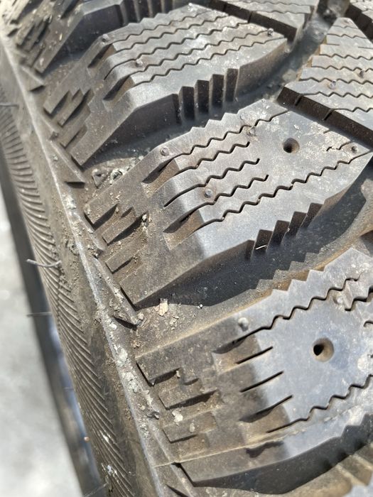 Зимни гуми Lassa.