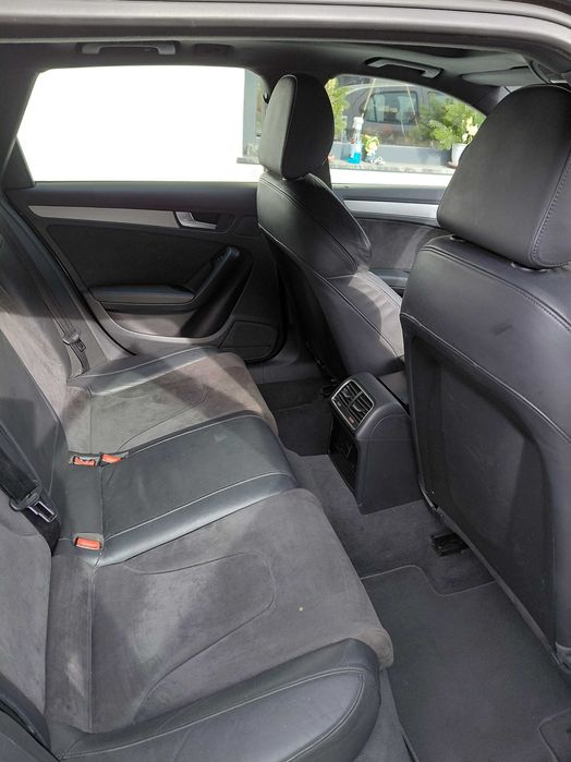 Vand Audi a4 b8 benzina automata