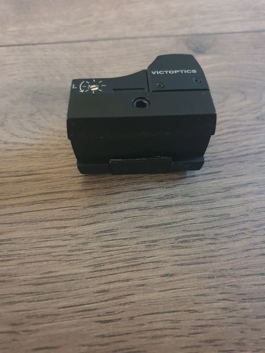 Red dot victoptics