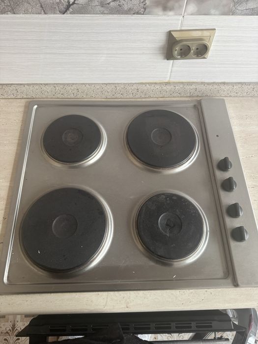 Продаю варочную панель 4‑х конфорочную